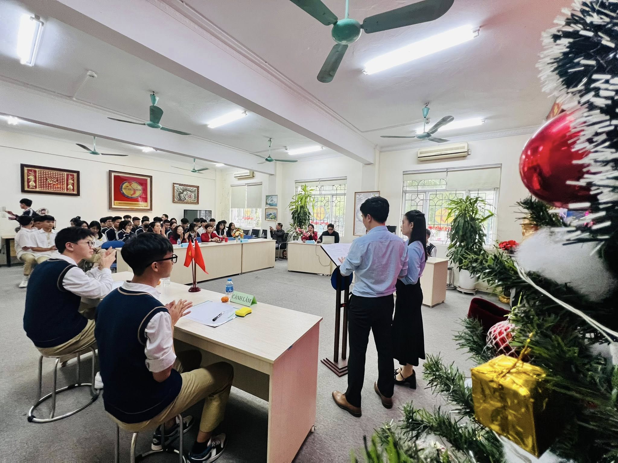 600515191_1293895639448216_2461919039045070198_n